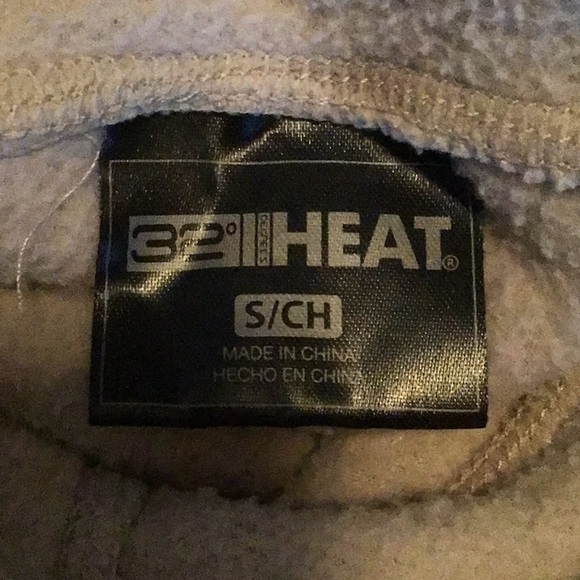 32 Degrees ❄️ fuzzy hoodie - Picture 6 of 8